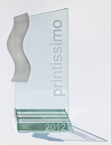 <b>Edition Lammerhuber</b> wins the Printissimo 2012 Award for the ‘Musée du Louvre/ Painted Shoes’  book and founds the Lammerhuber Photography Award ...