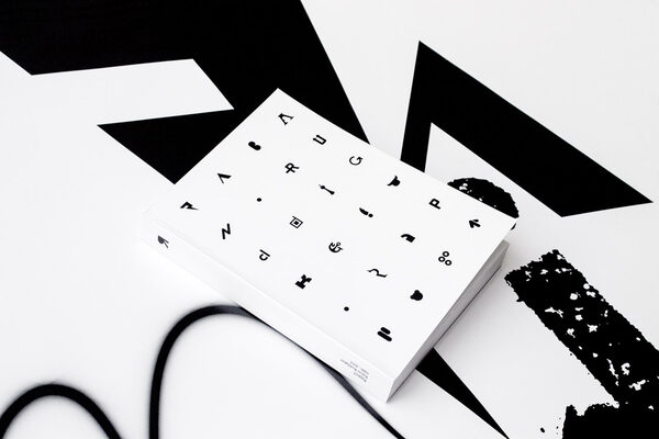 <b>Raban Ruddigkeit</b> publishes »Rapport« and exhibits »Ramix«. Rapport presents Raban Ruddigkeit from 1988 – 2013 with a foreword by Lars Harmsen and additional writing and interviews