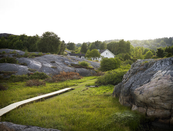 How and where do famous architects actually live? Photographer Patric JOHANSSON illustrates this in the book ‘Arkitektens Trädgård’