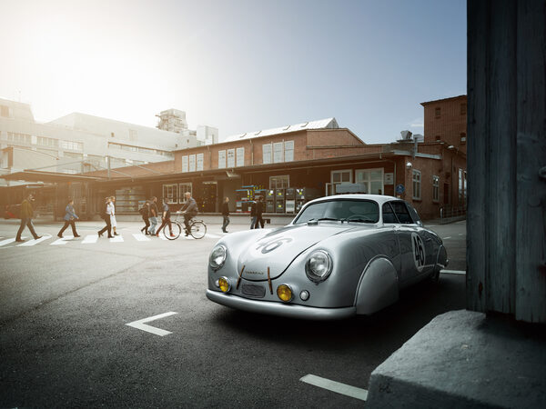 <b>Steffen Jahn</b> : PORSCHE Motorsport homage to Weissach, 'Formula Student' race for VOLKSWAGEN 'Das Auto. Magazin' and watch spread in RAMP style magazine