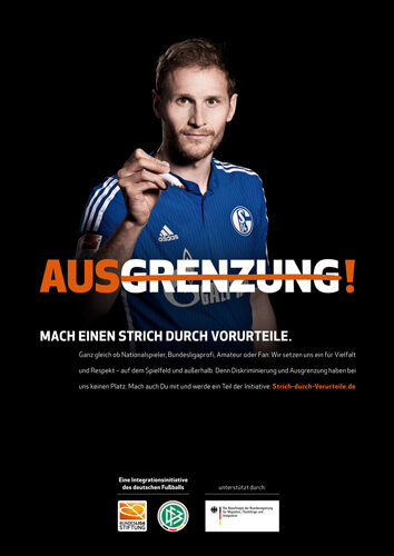 <b>21Agency</b> : Fußball-Stars für die BUNDESLIGA STIFTUNG Kampagne gegen Vorurteile, L'OFFICIEL Hellas, BREUNINGER Men, EYEWEAR Mag, 'Vanish'-Video-Projekt ....