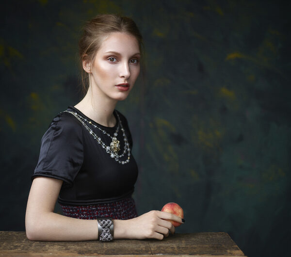 <b>'Right Way Up', HUNGER Magazine's 9th issue</b> by star photographer Rankin is now available - and as a surprise gift in the GoSee - GoodNews-Bags at <b>UPDATE15BERLIN</b>