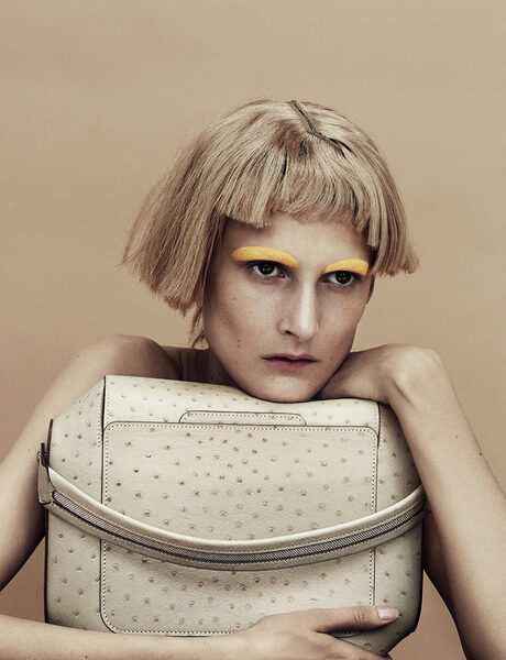 Gender? Marie Piovesan als Cover-Star des DANSK Mag, fotografiert von <b>Marcus OHLSSON</b> und Beauty-Support von <b>Anne STAUNSAGER</b> (Make-up) und <b>Mette THORSGAARD</b> (Hair) c/o LUNDLUND