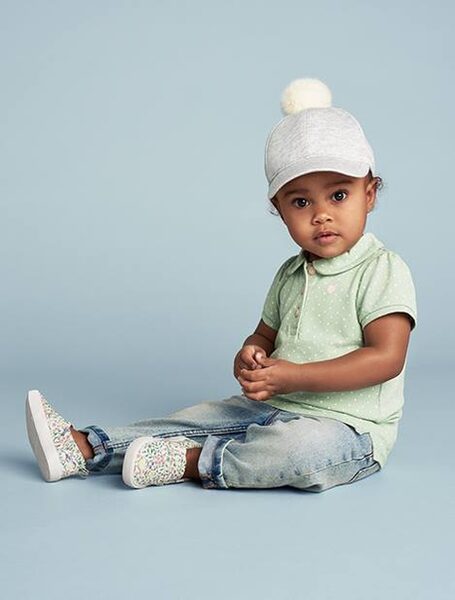 Newborn &amp; baby campaign for fashion from H&amp;M - <b>Nils ODIER</b> c/o AGENT BAUER photographs cute kids fashion