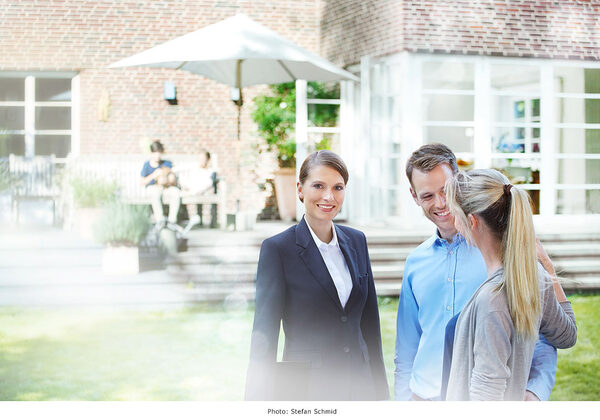 Imageshooting für IMMOSKY von Stefan Schmid - Styling <b>Julie NEUBAUER</b> c/o BIGOUDI
