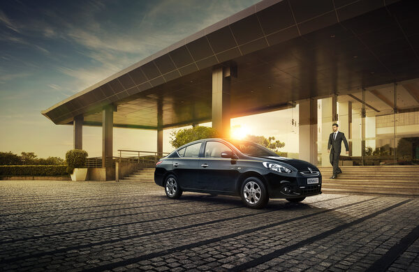 RENAULT Scala India with a focus on young, urban professionals. The campaign photos by <b>Darren CAPP</b>