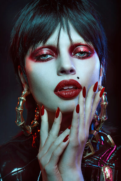 NEW : <b>Samuli Karala</b>, photographer &amp; Creative Director, Berlin, with a campaign for THE RUNWAY – Match Made in HEL, celebrity portraits, and editorials for L'OFFICIEL HOMMES, CLIENT MAG and SCMP STYLE on GoSee