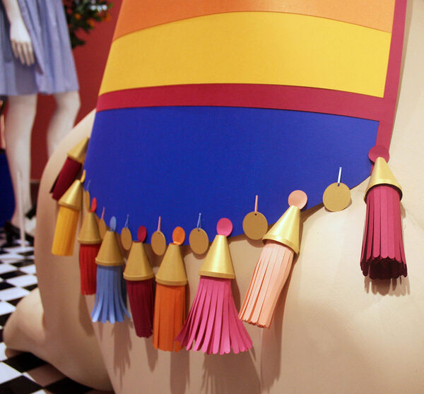 KATE SPADE presentation with artificial artwork by <b>Makerie Studio c/o SARAH LAIRD &amp; GOOD COMPANY</b>