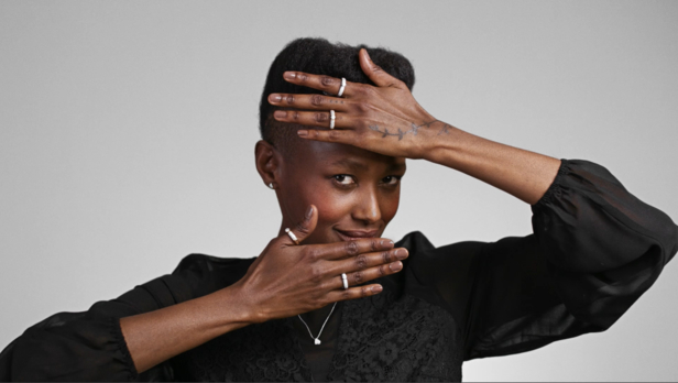 <b>PROFASHIONAL GmbH</b> : MAKE-UP CAMPAIGN 'MISS FAME BEAUTY', CATRICE COSMETICS film tutorials, MARATHON PIONEER KATHRINE SWITZER IS THE FACE OF THE MYSTERIOUS WOMEN SERIES FROM MARC CAIN, plus the CHRIST XMAS campaign