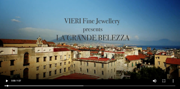 Exklusiver Designer Schmuck aus fairem Gold - <b>Eric FRIDEEN c/o SONJA HEINTSCHEL</b> dreht für das Berliner Label VIERI in Bella Napoli; GoSee: vieri.com