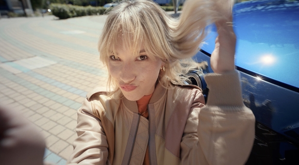 Der neue<b> NISSAN JUKE</b> <b>HYBRID </b>Film von Regisseur <b>SÉBASTIEN STAUB</b> für TBWA Designory Paris - innovativer Antrieb für mehr Fahrspaß und Effizienz