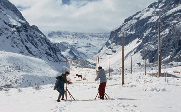 <b>4F ‘Winter Manifest’ </b>commercial by director <b>GRAJPER c/o ANALOG / DIGITAL</b>, produced for Papaya Films in Chile