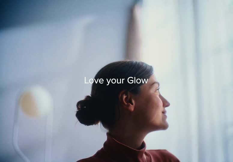 <b>BRÜDERCHEN &amp; SCHWESTERCHEN : 'Love Your Glow' spot for MERZ</b> and DR. OETKER Ristorante wished 'Happy Valentine's Day' with small gestures