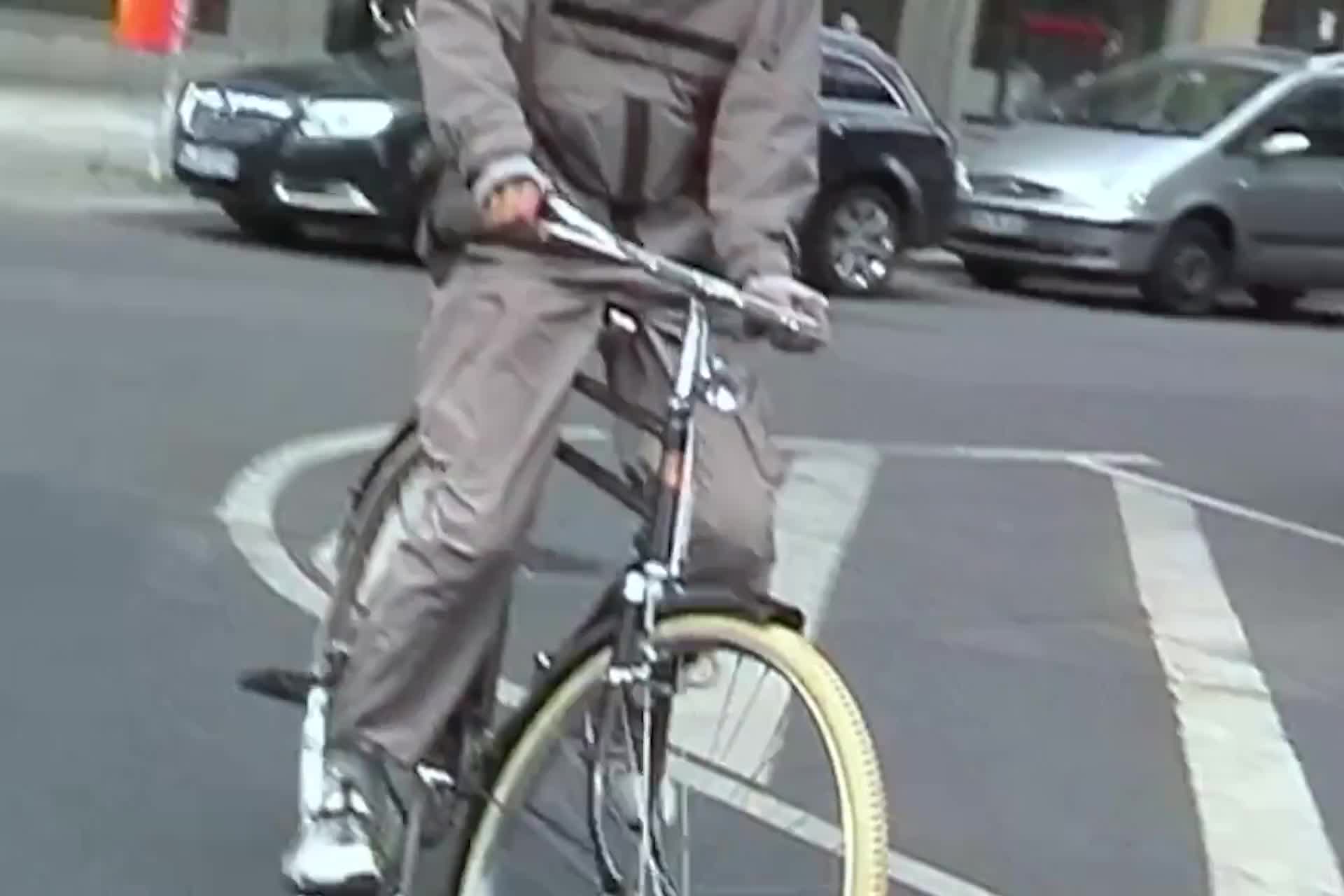 'A day in Berlin' with Oakley Japan by Zalando - post-produced by ONE HUNDRED BERLIN