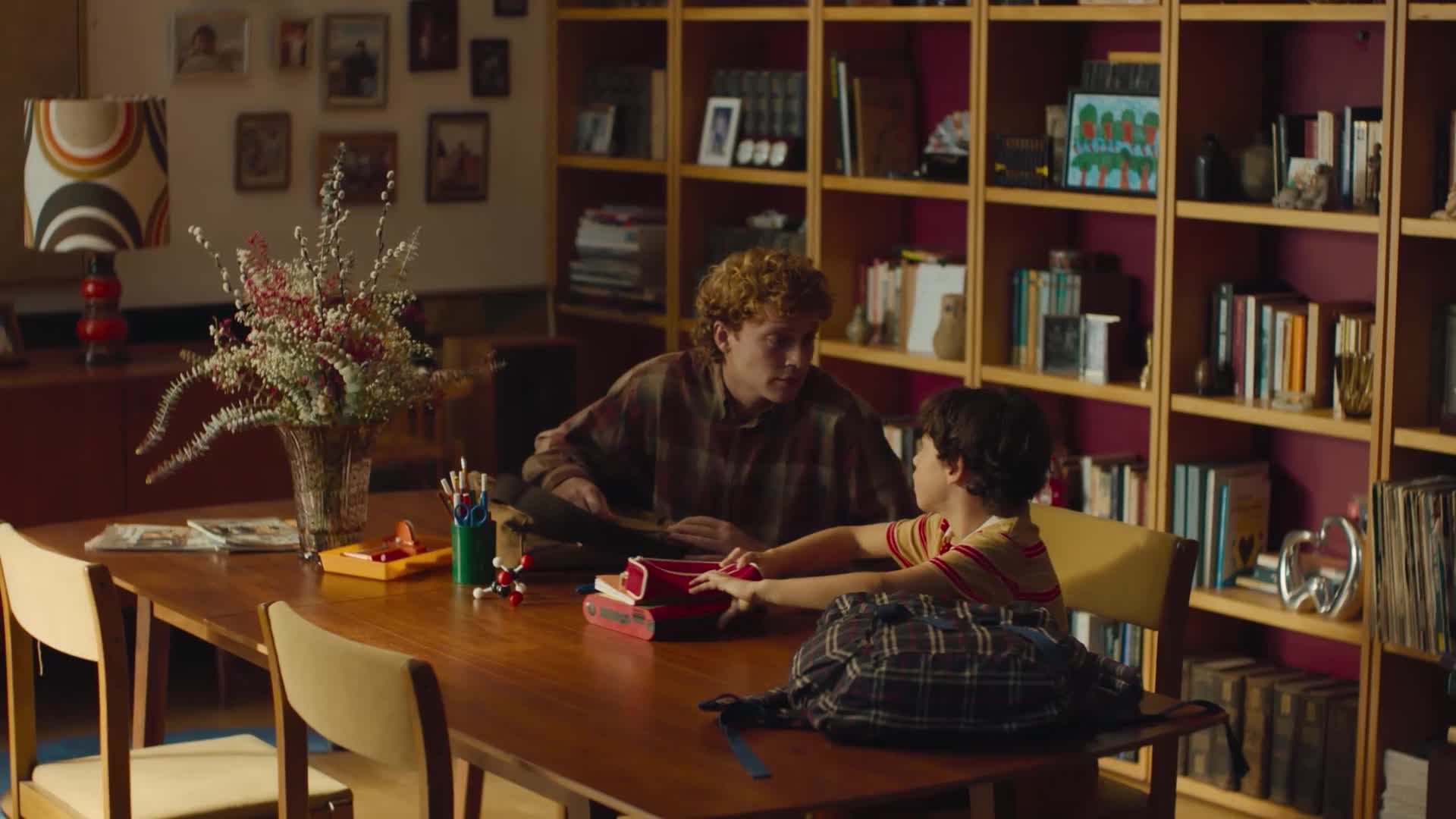 'Superprof - Des professeurs pour toute la vie!' - FALCA produced the campaign spot by director Katia Lewkowicz for the online platform Superprof