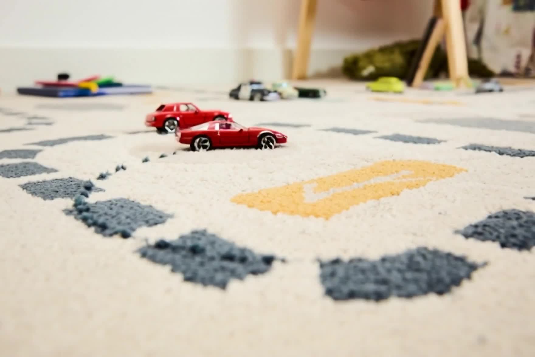'Toy Car' - 10 Seconds of Motion by Kyla Elaine
